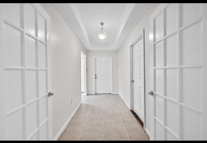 Image 9 of 32 For 13761 Garden Cove Cir