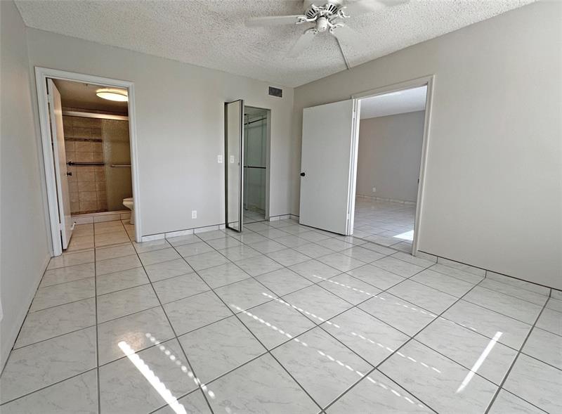 Image 10 of 17 For 3001 Holiday Springs Blvd  102