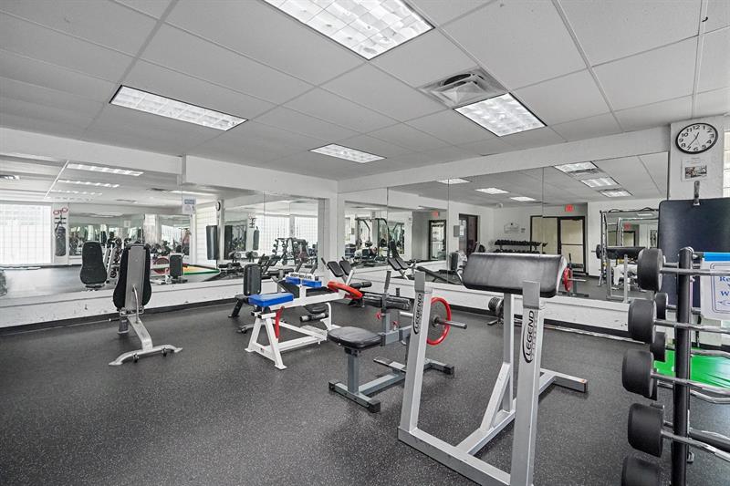 Image 26 of 26 For 2512 Camelot Ct