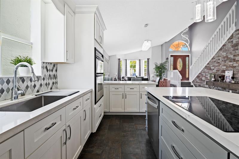 Image 10 of 26 For 338 152nd Ln