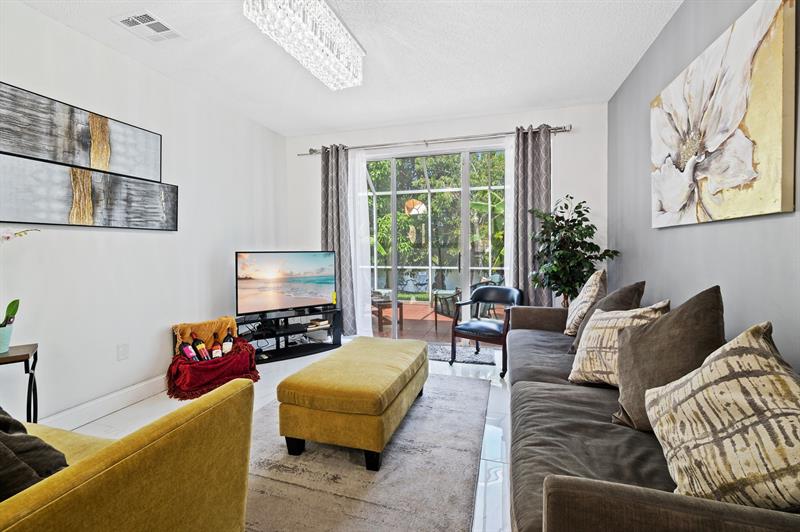 Image 11 of 26 For 338 152nd Ln