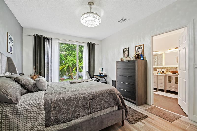 Image 16 of 26 For 338 152nd Ln