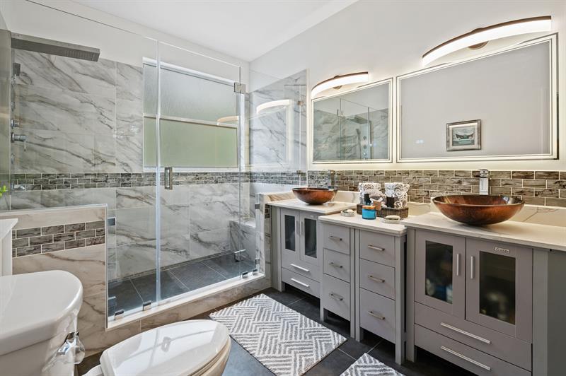 Image 17 of 26 For 338 152nd Ln