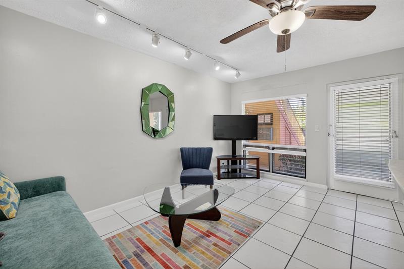 Image 15 of 47 For 2624 30th Pl  4