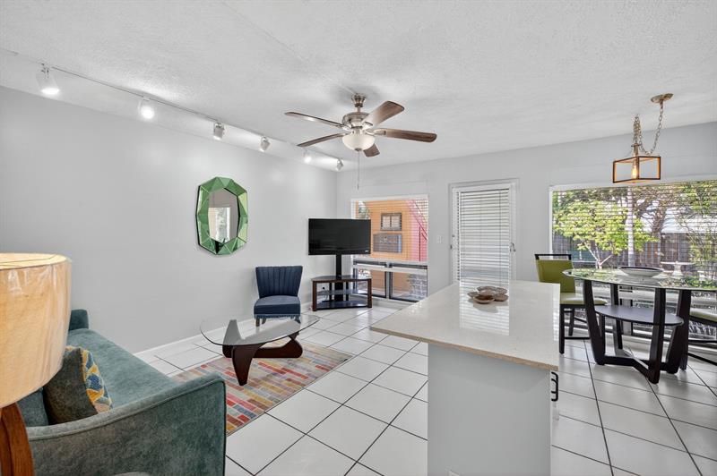 Image 16 of 47 For 2624 30th Pl  4