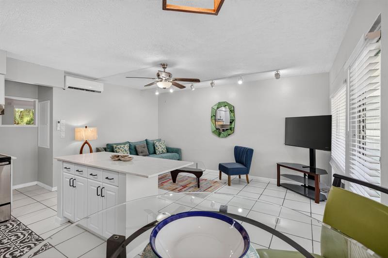 Image 23 of 47 For 2624 30th Pl  4