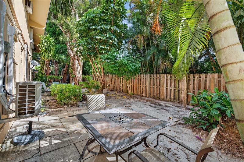 Image 31 of 47 For 2624 30th Pl  4