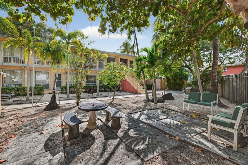 Image 8 of 47 For 2624 30th Pl  4