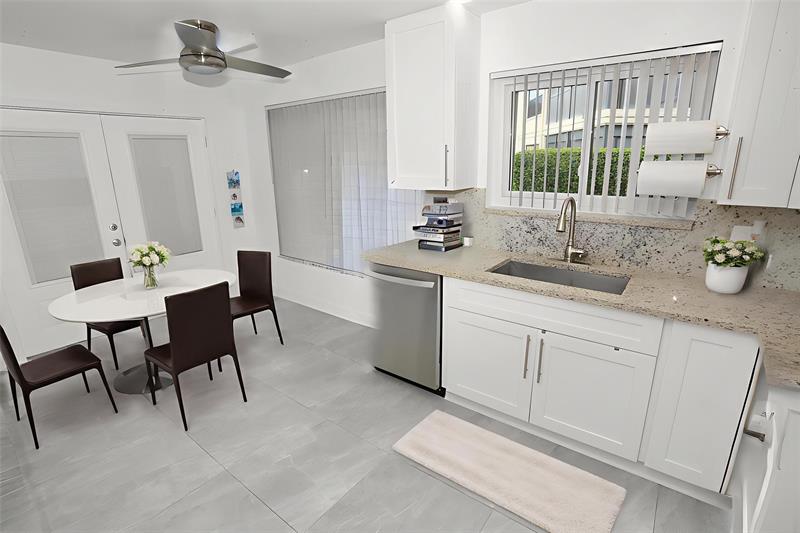 Image 18 of 51 For 3409 Jog Park Dr  3409