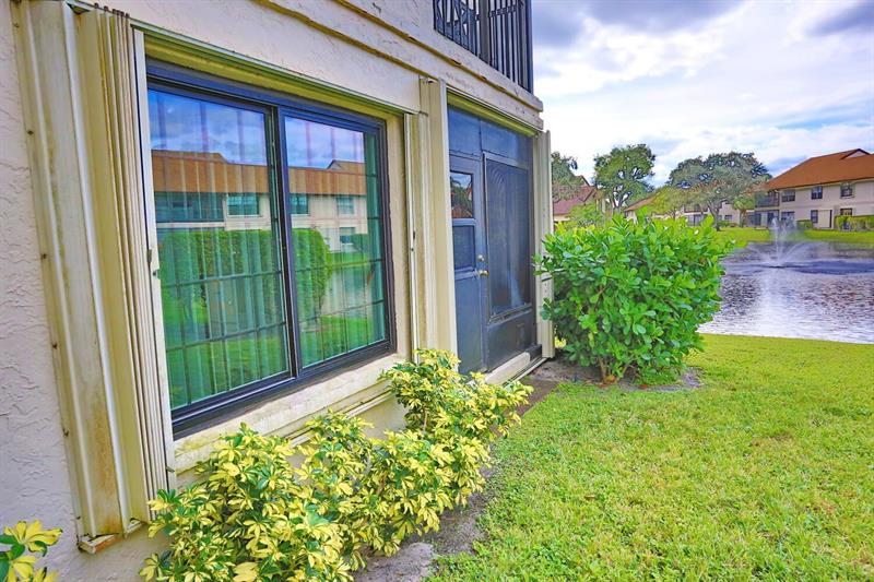 Image 34 of 51 For 3409 Jog Park Dr  3409