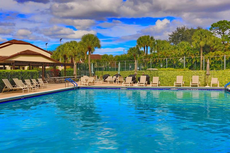 Image 39 of 51 For 3409 Jog Park Dr  3409