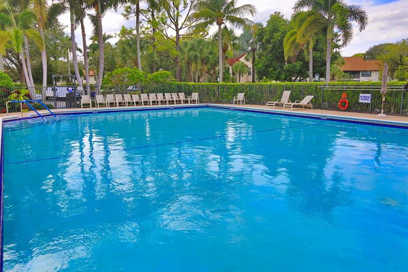 Image 40 of 51 For 3409 Jog Park Dr  3409