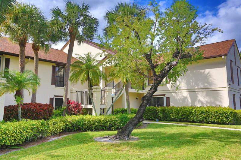 Image 5 of 51 For 3409 Jog Park Dr  3409