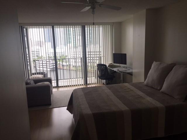 Image 4 of 6 For 200 Leslie Dr.  1117