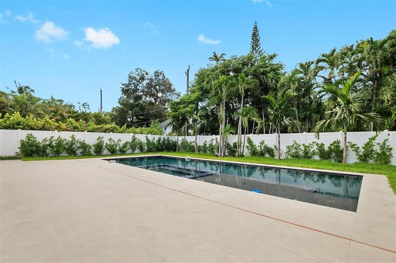 Image 11 of 13 For 607 17th Ave