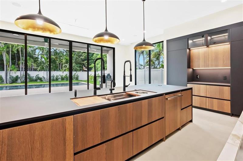 Image 13 of 13 For 607 17th Ave