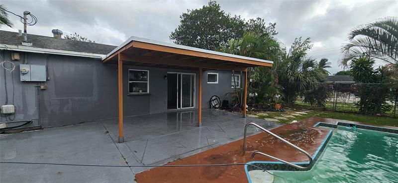 Image 6 of 26 For 501 65th Ave