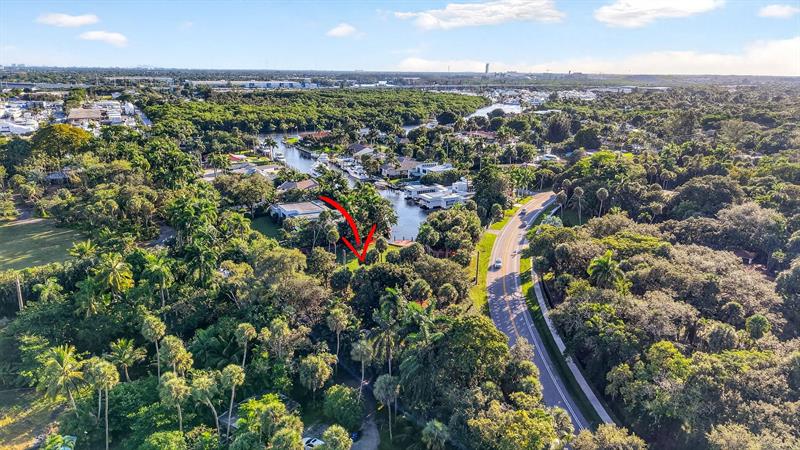 Image 4 of 54 For 2500 Riverland Rd