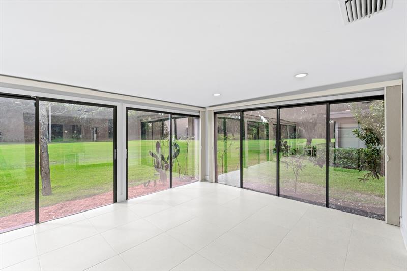 Image 44 of 48 For 8020 Eastlake Dr  11a