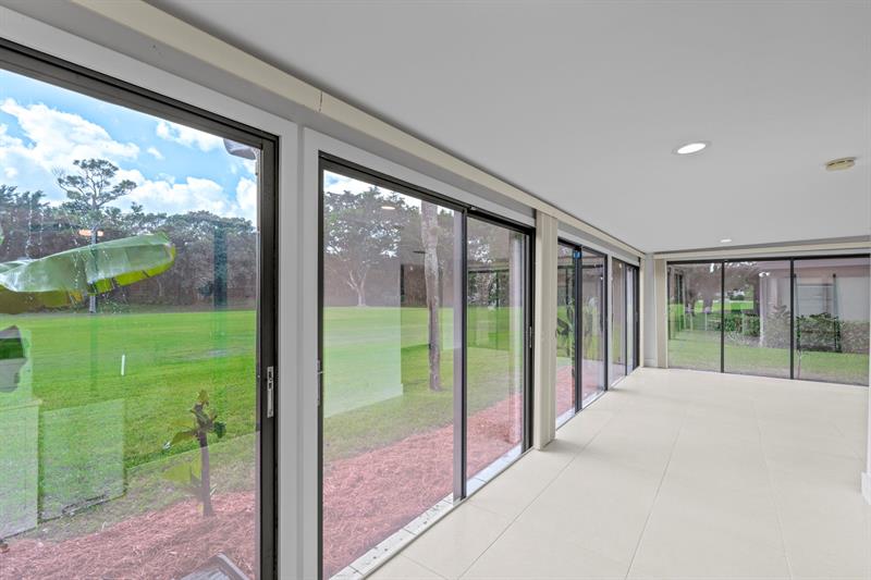 Image 45 of 48 For 8020 Eastlake Dr  11a