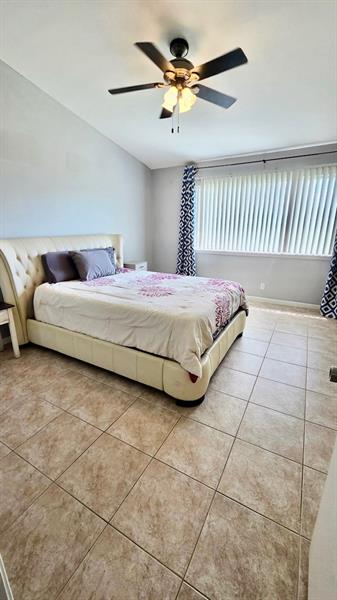 Image 14 of 17 For 5400 Jubilee Way  205