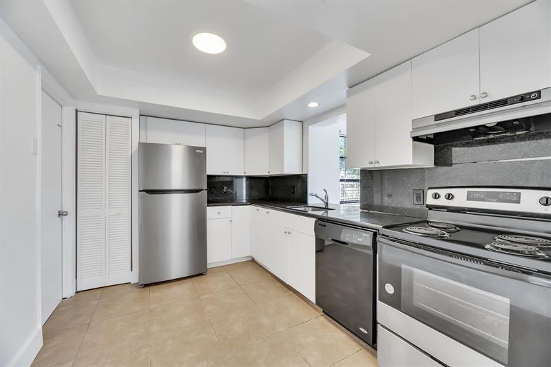 Image 15 of 40 For 180 78th Ave