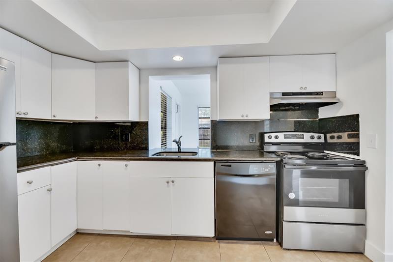 Image 16 of 40 For 180 78th Ave