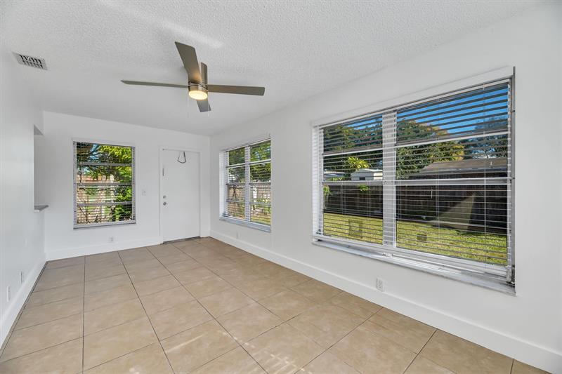 Image 22 of 40 For 180 78th Ave