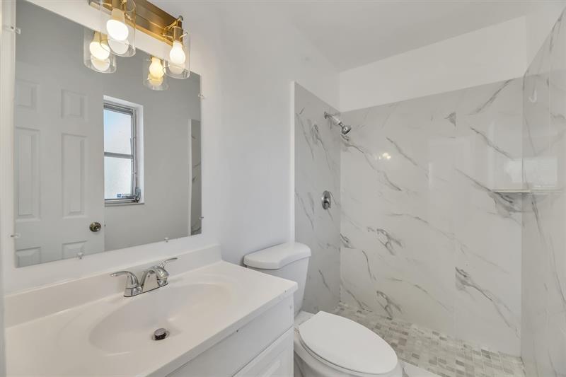 Image 31 of 40 For 180 78th Ave