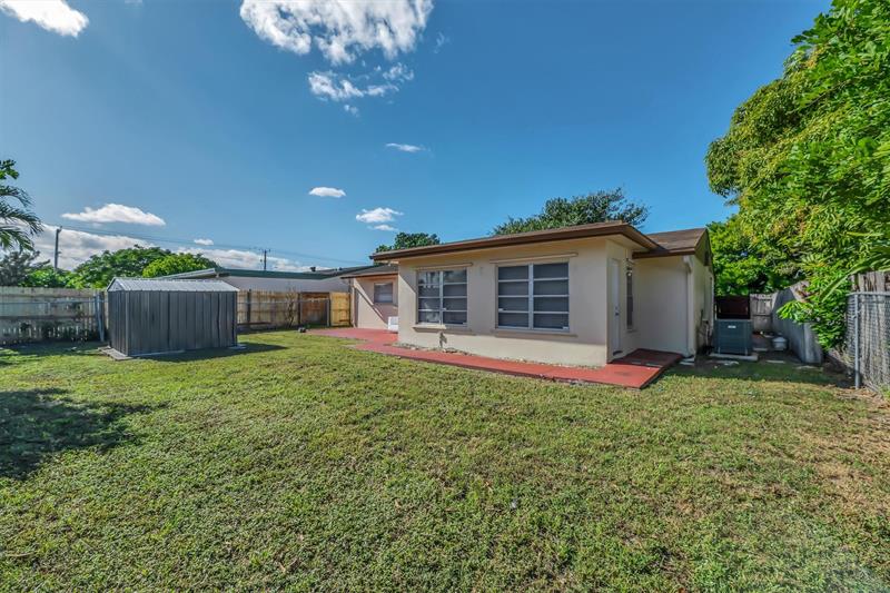 Image 36 of 40 For 180 78th Ave