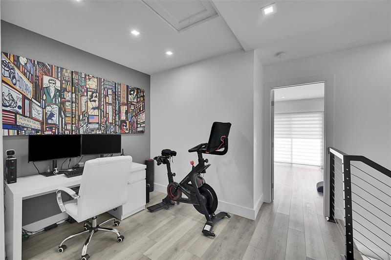 Image 13 of 35 For 9962 Royal Palm Blvd  9962