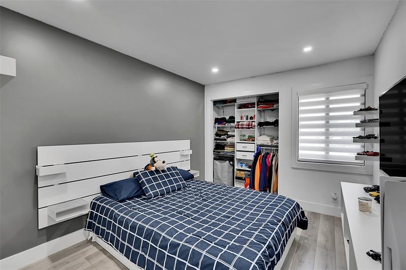 Image 15 of 35 For 9962 Royal Palm Blvd  9962