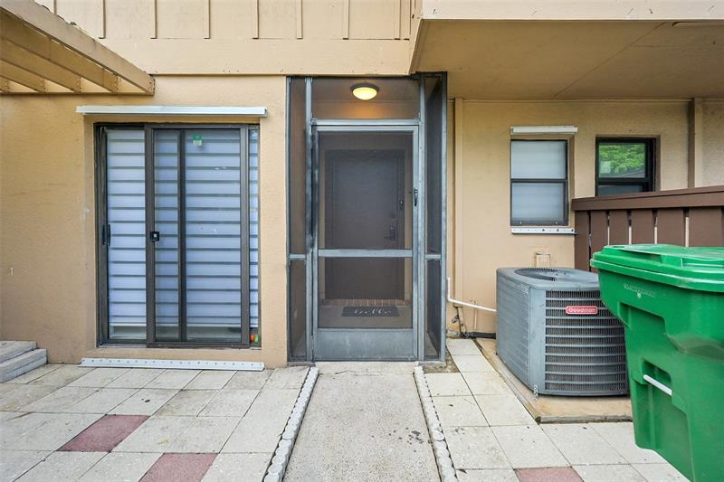 Image 33 of 35 For 9962 Royal Palm Blvd  9962