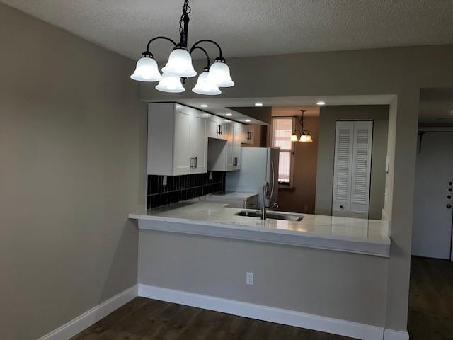 Image 6 of 19 For 6800 Cypress Rd  511