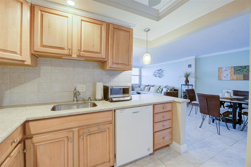 Image 8 of 55 For 305 Pompano Beach Blvd  1003