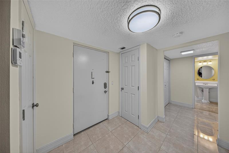 Image 17 of 45 For 4702 Fountains Dr  205