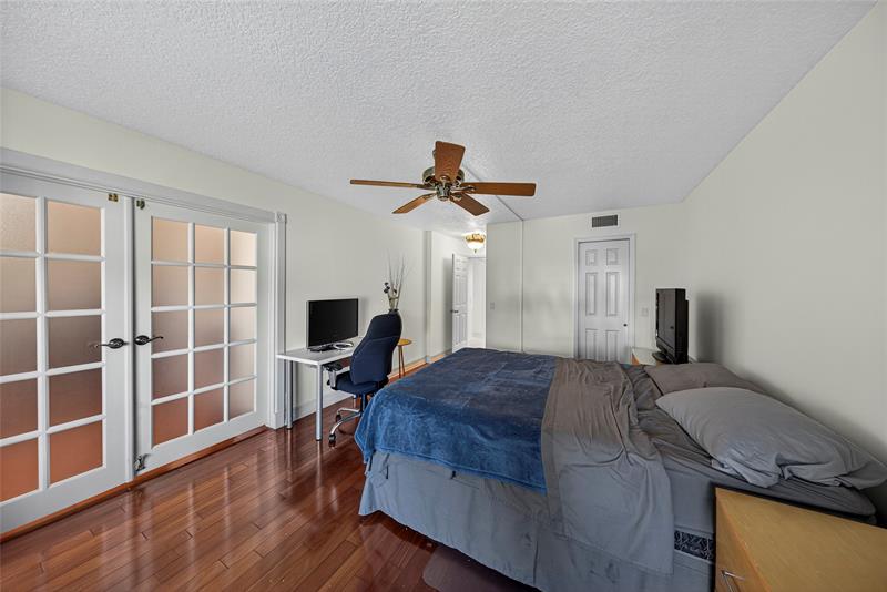 Image 27 of 45 For 4702 Fountains Dr  205