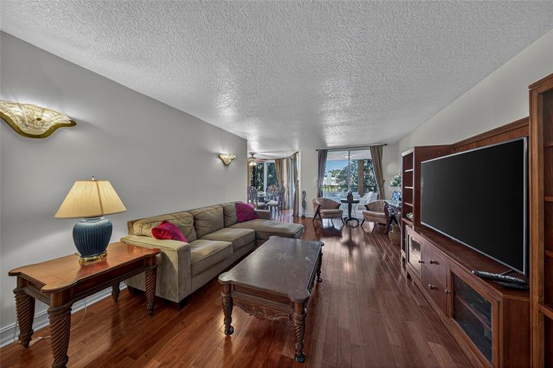 Image 5 of 45 For 4702 Fountains Dr  205