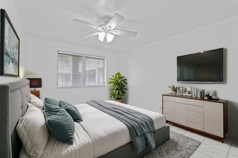 Image 9 of 11 For 2130 42nd Ct  1