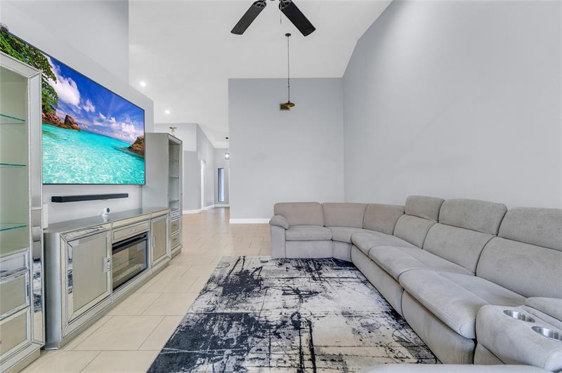 Image 11 of 40 For 3003 La Mirage  3003