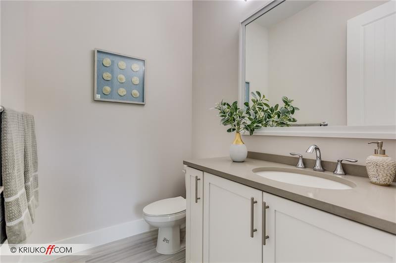 Image 12 of 13 For 637 12 Ave  637