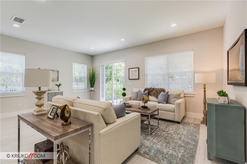 Image 6 of 13 For 637 12 Ave  637