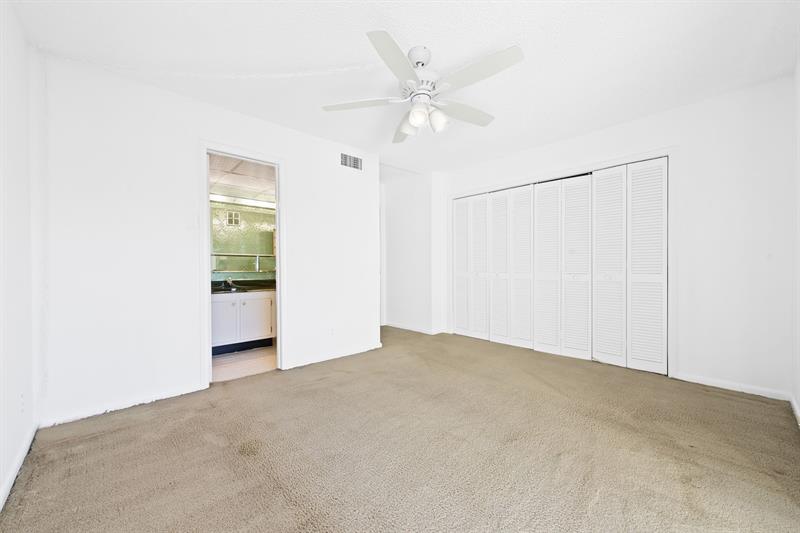 Image 18 of 24 For 6491 Racquet Club Dr. 36