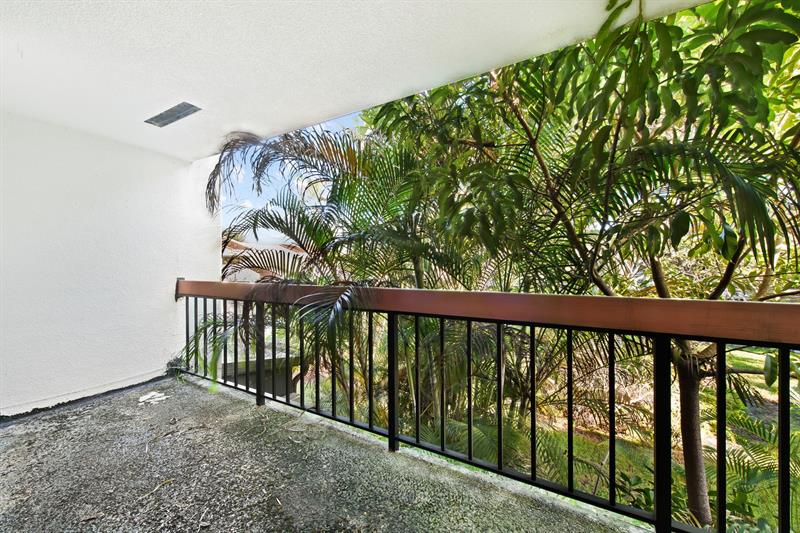 Image 23 of 24 For 6491 Racquet Club Dr. 36