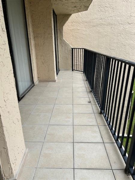 Image 16 of 24 For 3590 Blue Lake Dr  305