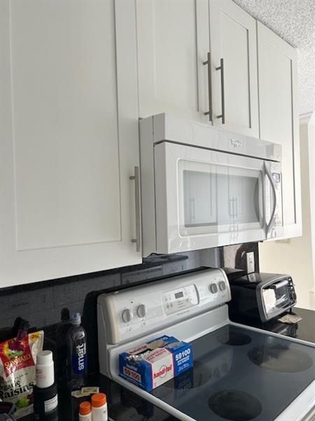 Image 21 of 24 For 3590 Blue Lake Dr  305