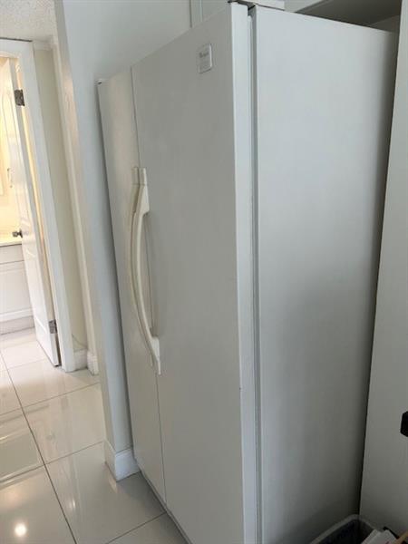 Image 23 of 24 For 3590 Blue Lake Dr  305