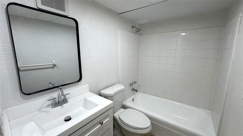 Image 14 of 25 For 760 2nd Ave  D111