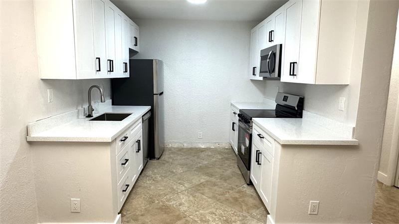 Image 5 of 25 For 760 2nd Ave  D111