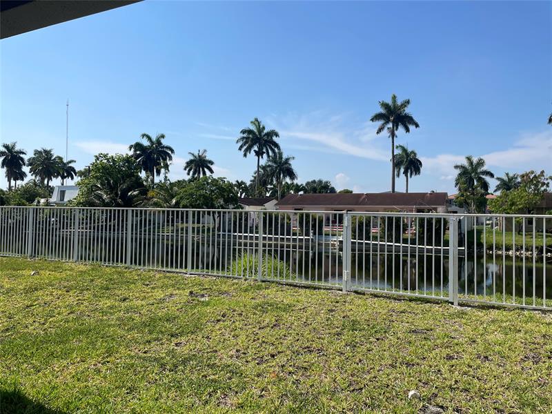 Image 19 of 26 For 1230 208th St